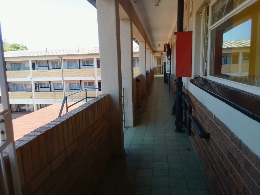 3 Bedroom Property for Sale in Lower Bo-dorp North West